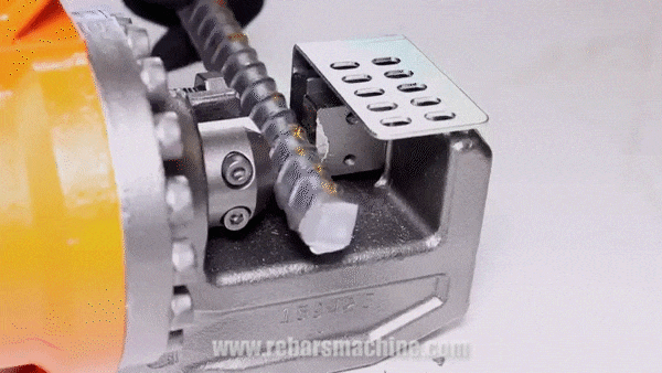 Portable Rod Cutter cutting rod