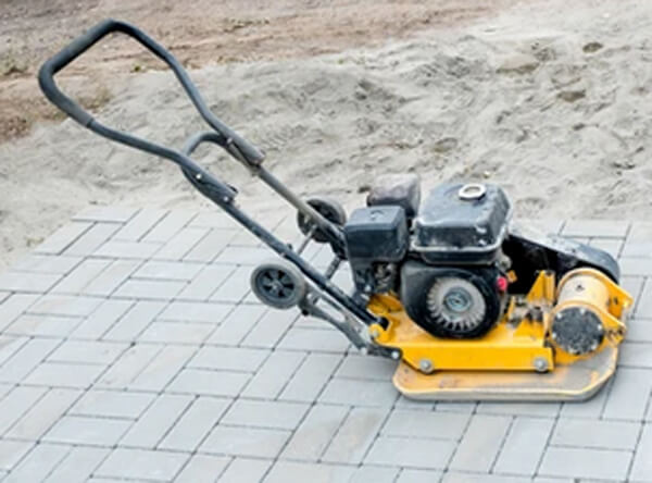 plate compactor to pavers