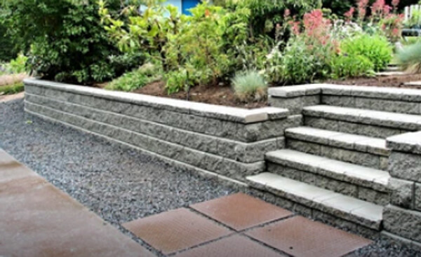 can you backfill retaining wall with all gravel