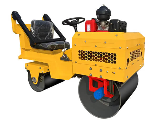 Road Roller to Compact Gravel