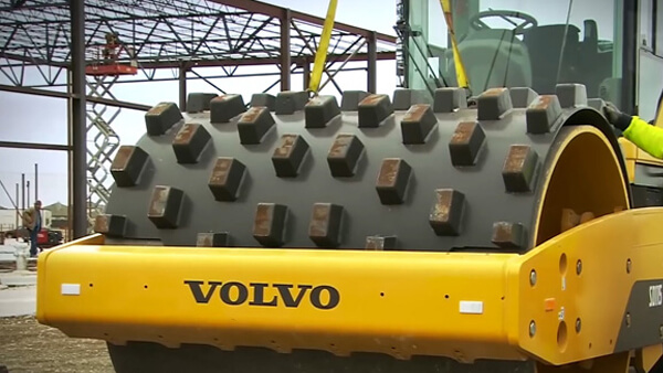 Roller Compactors with Spikes