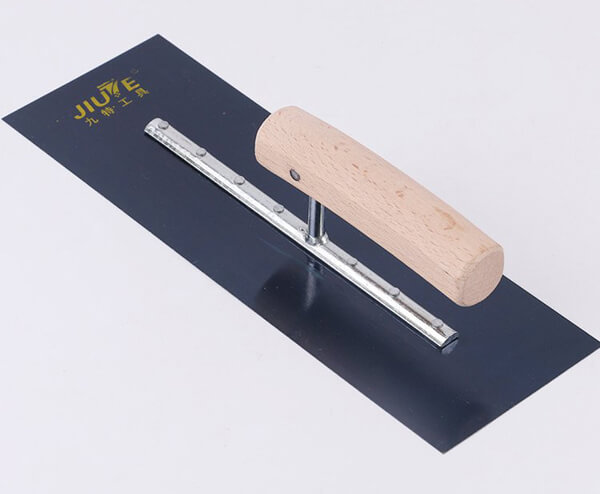 When to Use a Hand Trowel